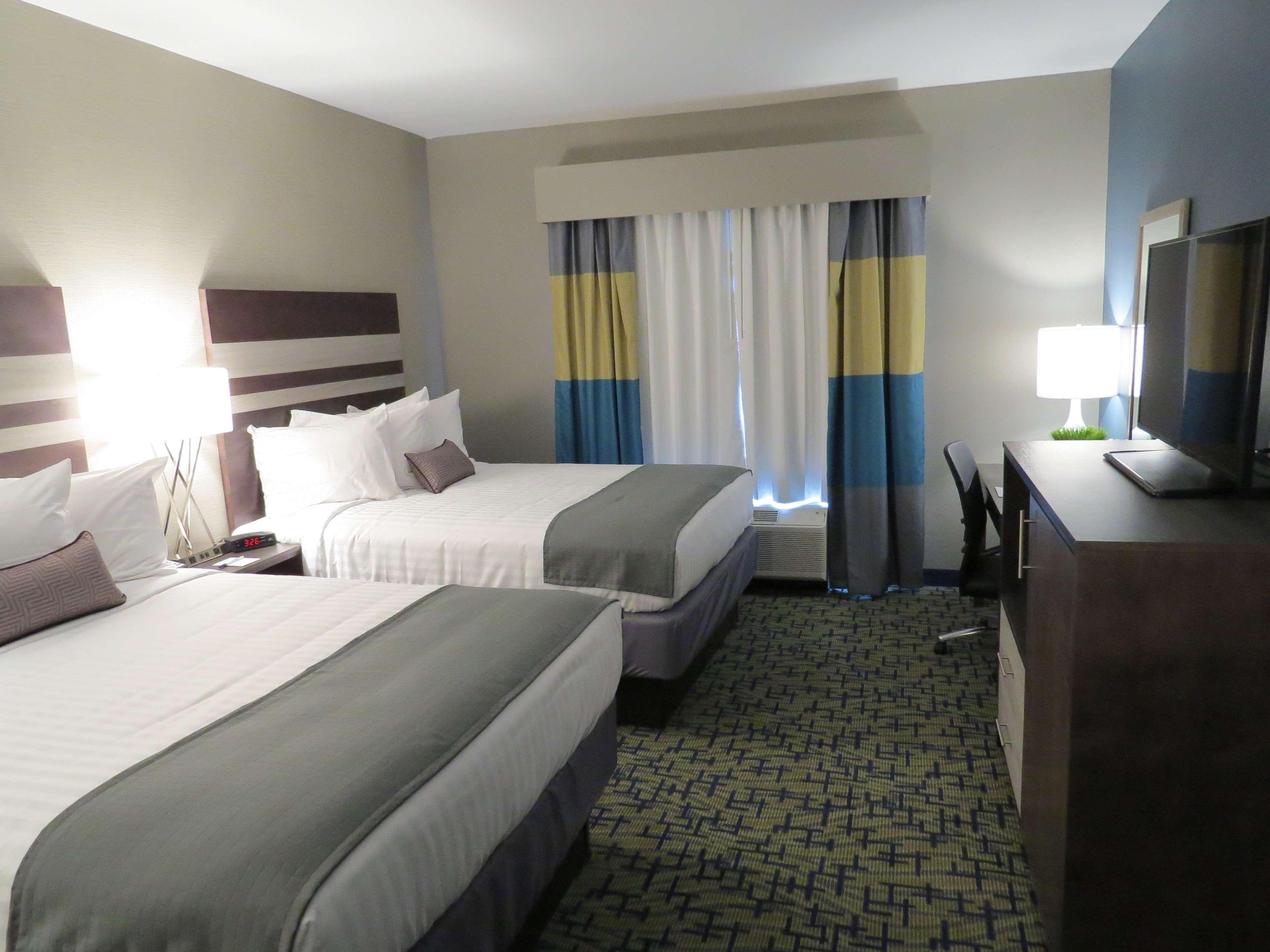 Best Western Plus Midwest Inn Omaha Bagian luar foto