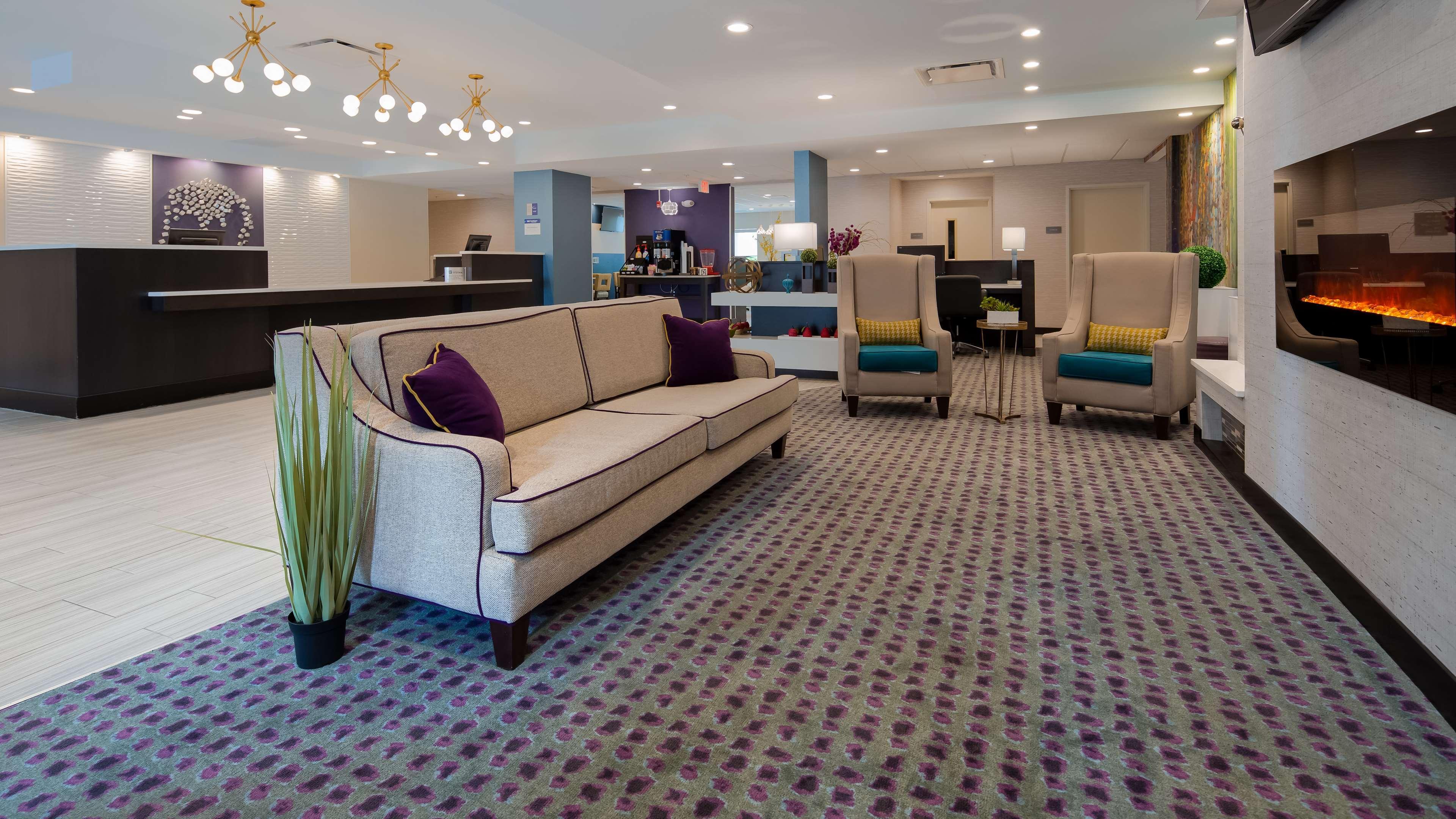 Best Western Plus Midwest Inn Omaha Bagian luar foto