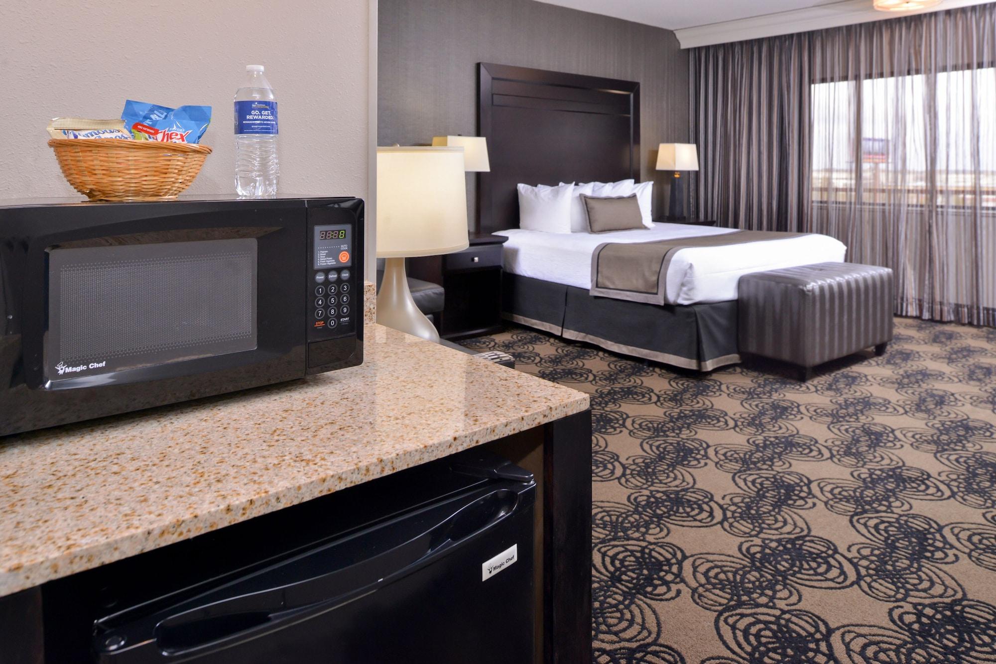 Best Western Plus Midwest Inn Omaha Bagian luar foto