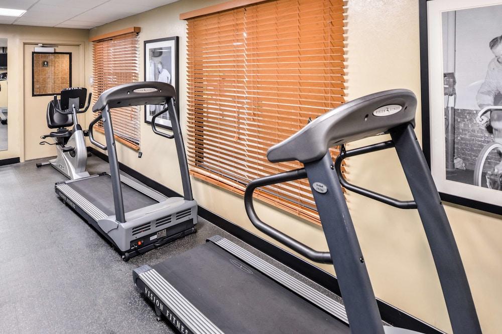Best Western Plus Midwest Inn Omaha Bagian luar foto