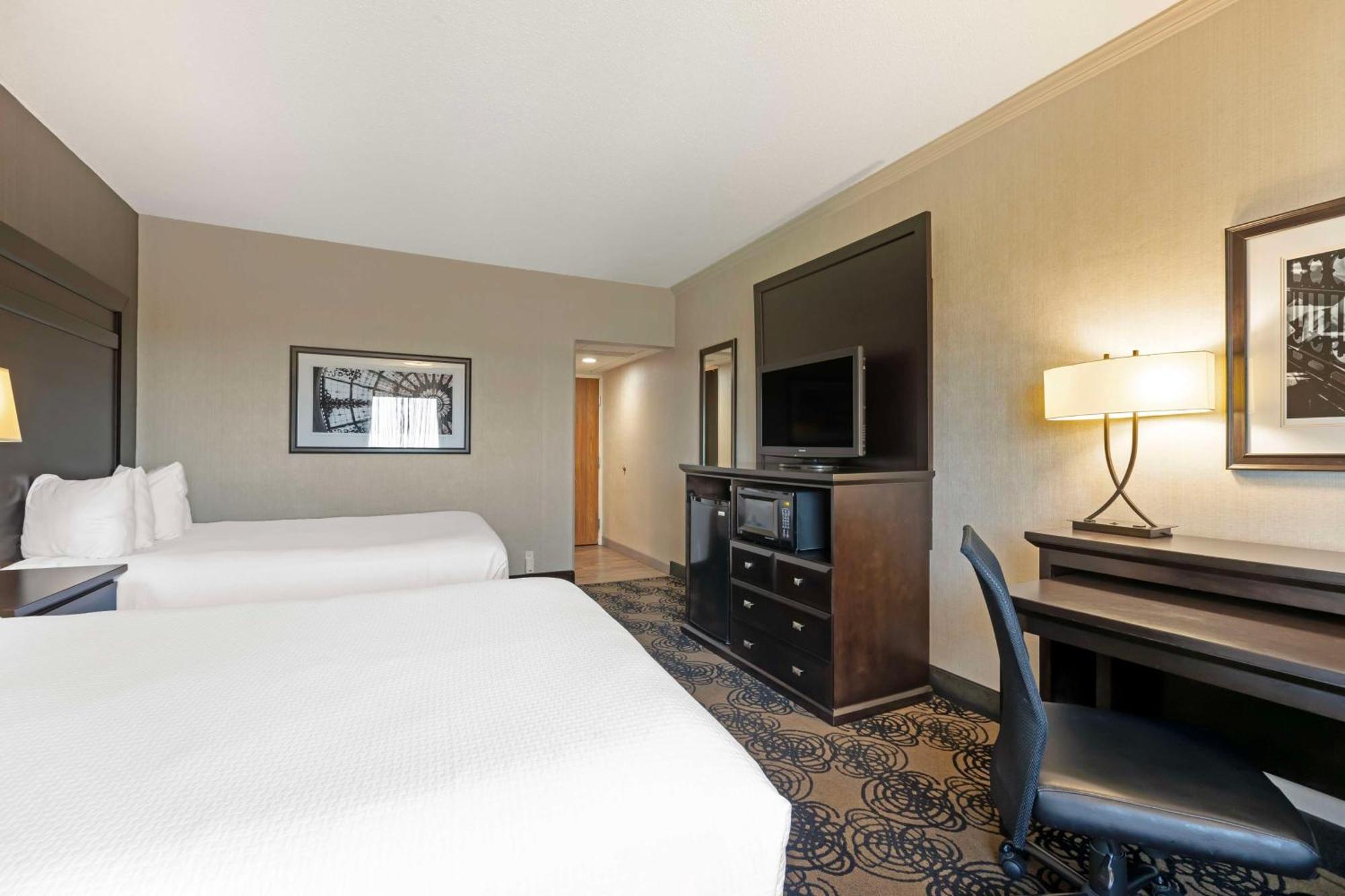 Best Western Plus Midwest Inn Omaha Bagian luar foto