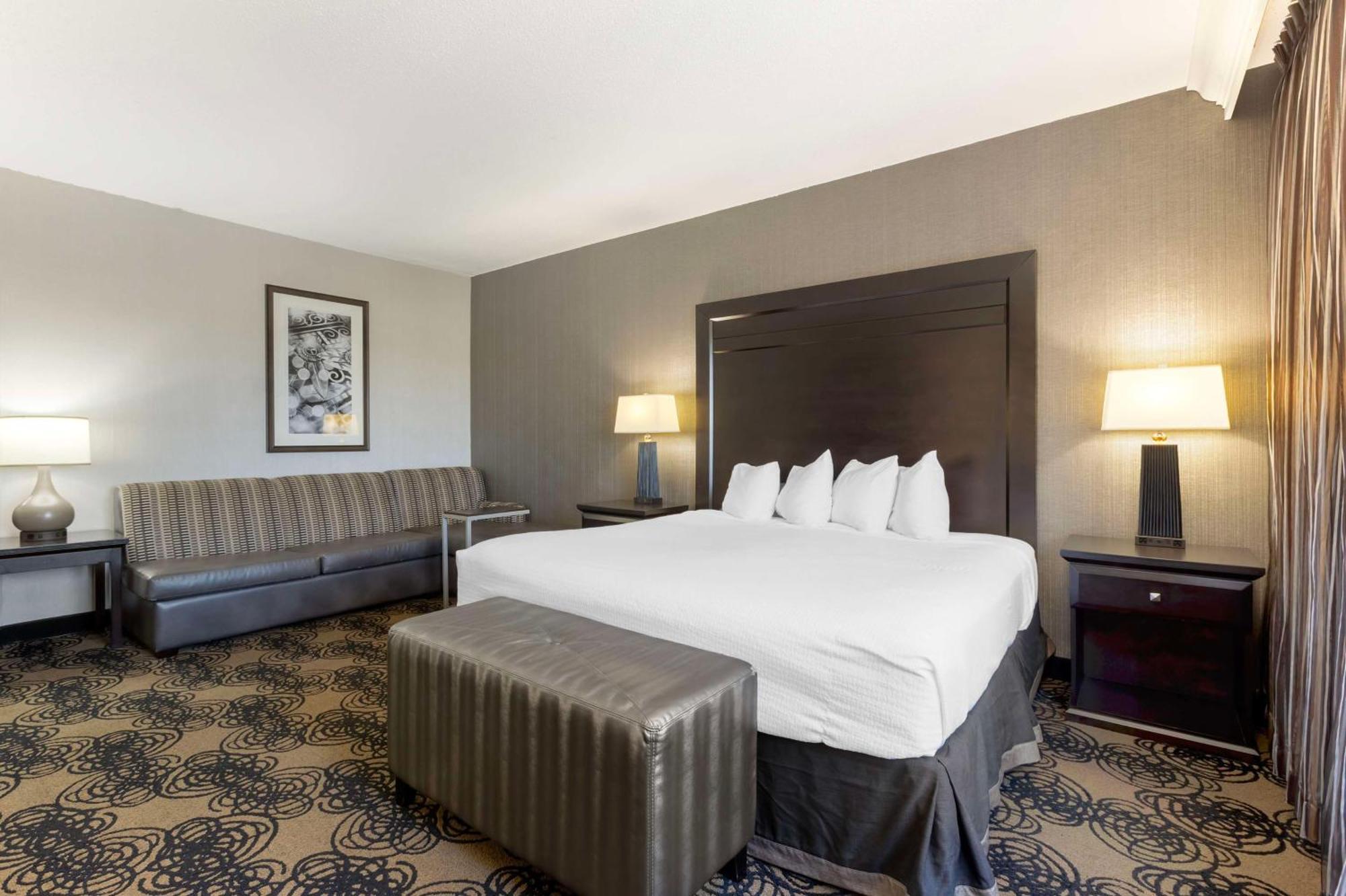 Best Western Plus Midwest Inn Omaha Bagian luar foto