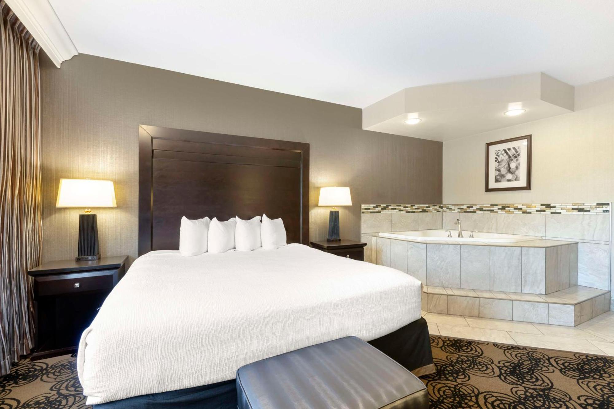 Best Western Plus Midwest Inn Omaha Bagian luar foto